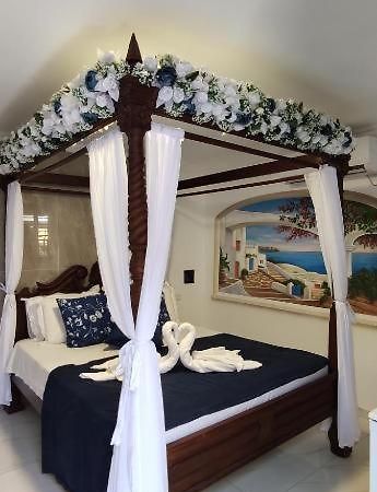 Ahuzat Shaul Seaside Honeymoon Suite Хадера Екстер'єр фото